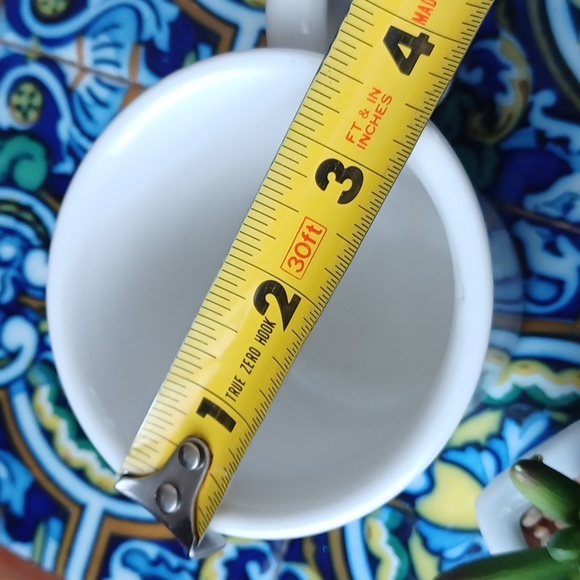 Fiesta Ware White Mugs Homer Laughlin Set of Two Signed Marked Bottoms - Picture 8 of 10